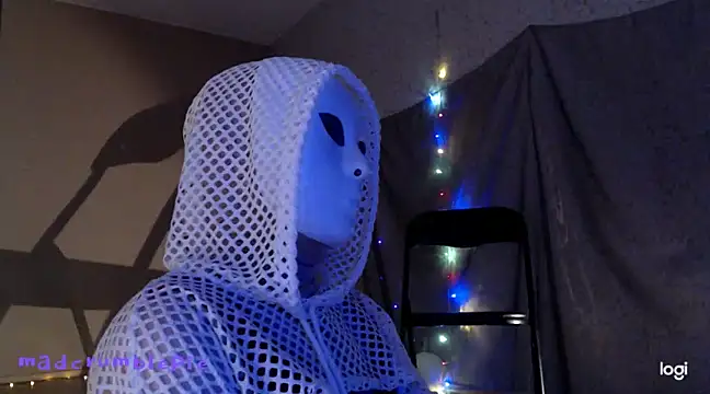 madcrumblepie online show from 8, 2, 2025