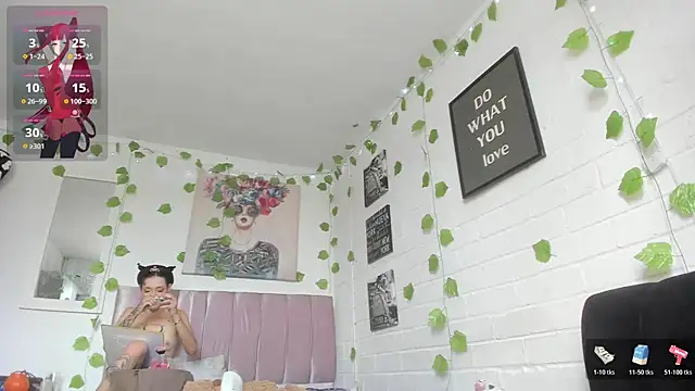 katt  black   online show from 12, 11, 2025