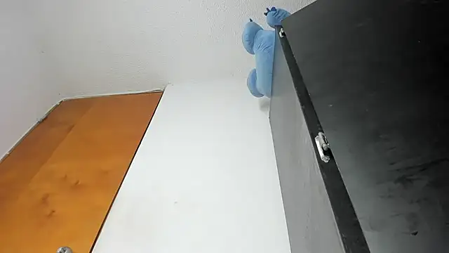 Natalycarter online show from 10, 2, 2026