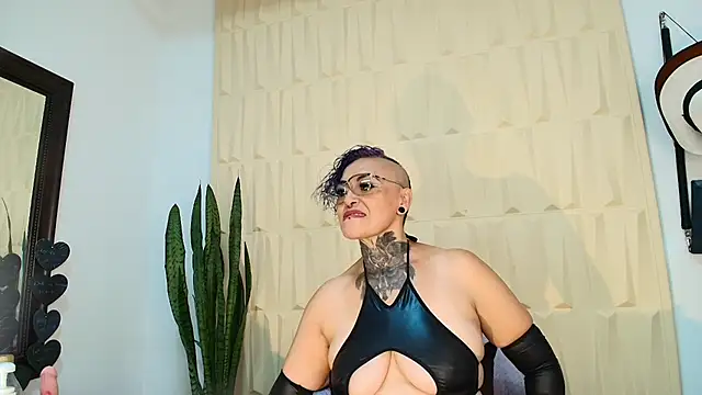 SandyyRose online show from 9, 3, 2025