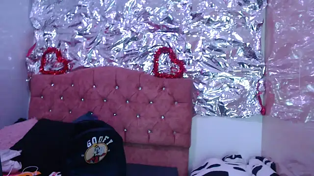 lily jamesx online show from 7, 3, 2026