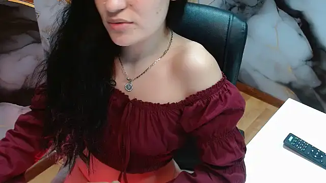 shantall24 online show from 28, 1, 2025