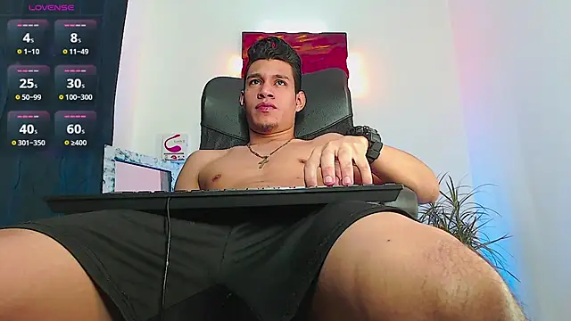 Snapshot of dirtyboy_23 chatting on 15, 10, 2025 dirtyboy 23 online show from 15, 10, 2025