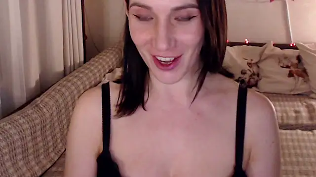 pepper milf online show from 14, 2, 2025