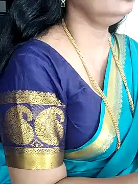 Snapshot of Deepthi_Mysore chatting on 9, 2, 2025 Deepthi Mysore online show from 9, 2, 2025