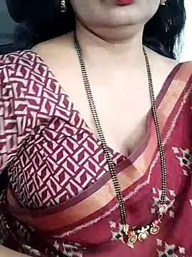 Snapshot of Deepthi_Mysore chatting on 8, 2, 2025 Deepthi Mysore online show from 8, 2, 2025