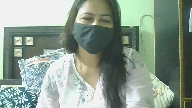 Snapshot of couplesuni chatting on 26, 5, 2026 couplesuni online show from 26, 5, 2026