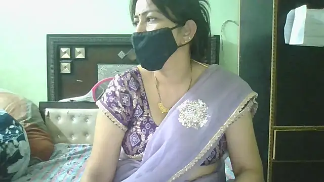 Snapshot of couplesuni chatting on 16, 5, 2026 couplesuni online show from 16, 5, 2026