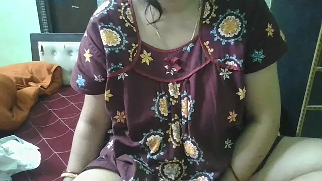 couplesuni online show from 4, 10, 2025