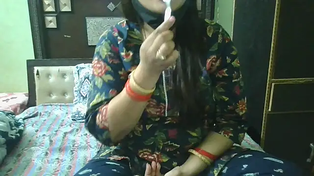 couplesuni online show from 8, 4, 2026