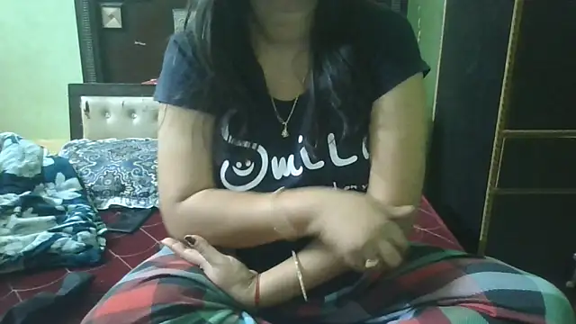 Snapshot of couplesuni chatting on 11, 5, 2026 couplesuni online show from 11, 5, 2026