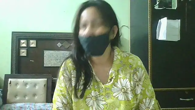 Snapshot of couplesuni chatting on 21, 5, 2026 couplesuni online show from 21, 5, 2026