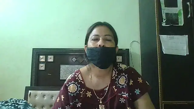 Snapshot of couplesuni chatting on 12, 5, 2026 couplesuni online show from 12, 5, 2026