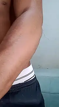 Leosilvaj1 online show from 4, 2, 2025