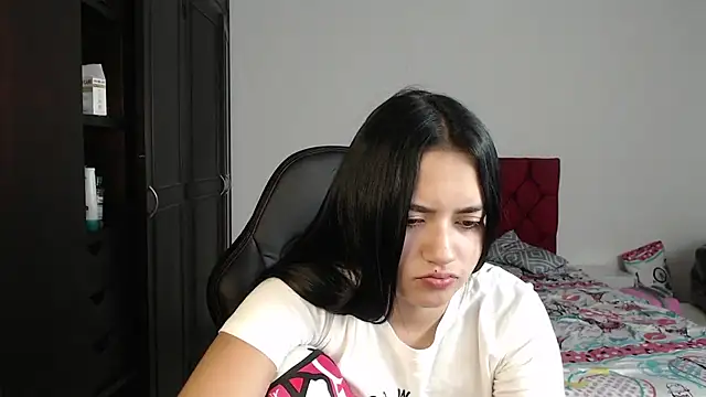 kayla k18 online show from 8, 2, 2025