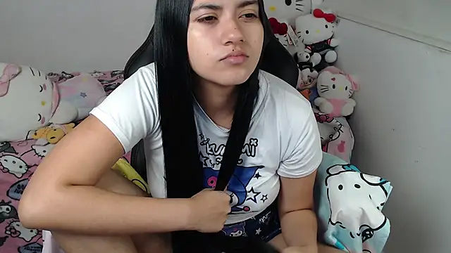 Snapshot of kayla_k18 chatting on 26, 6, 2026 kayla k18 online show from 26, 6, 2026