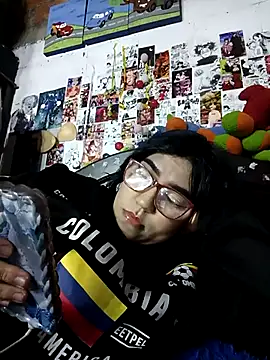 Snapshot of dafne19_ chatting on 22, 10, 2025 dafne19 online show from 22, 10, 2025