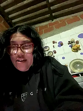 Snapshot of dafne19_ chatting on 17, 11, 2025 dafne19 online show from 17, 11, 2025