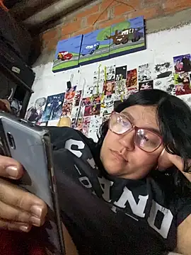 Snapshot of dafne19_ chatting on 25, 11, 2025 dafne19 online show from 25, 11, 2025