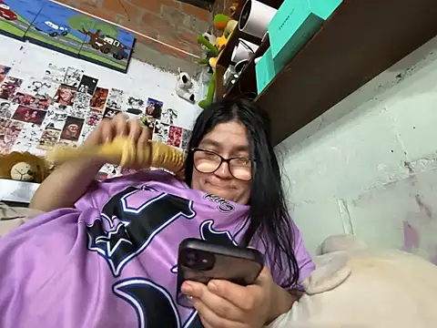 Snapshot of dafne19_ chatting on 18, 6, 2026 dafne19 online show from 18, 6, 2026