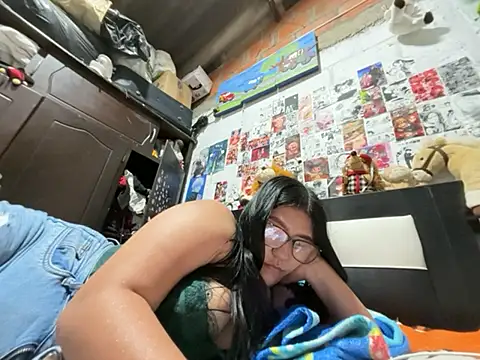 Snapshot of dafne19_ chatting on 10, 5, 2026 dafne19 online show from 10, 5, 2026
