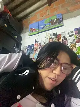 Snapshot of dafne19_ chatting on 18, 11, 2025 dafne19 online show from 18, 11, 2025