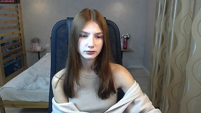 Snapshot of AnaHoney chatting on 12, 9, 2025 AnaHoney online show from 12, 9, 2025