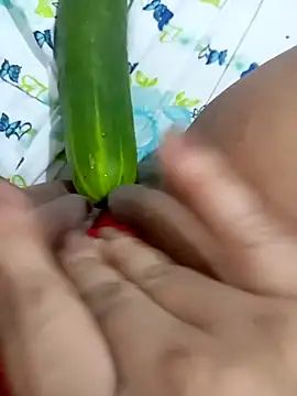 Snapshot of ambarlennoix chatting on 30, 11, 2025 ambarlennoix online show from 30, 11, 2025