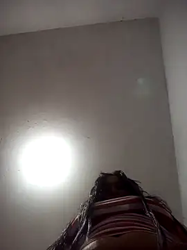 Snapshot of ambarlennoix chatting on 22, 11, 2025 ambarlennoix online show from 22, 11, 2025