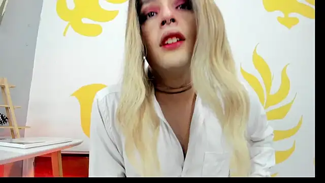 Snapshot of LukaCastillo chatting on 20, 12, 2025 LukaCastillo online show from 20, 12, 2025