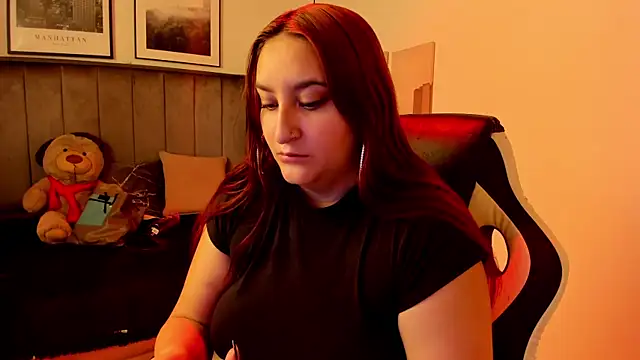 Alaia Cute online show from 27, 2, 2025