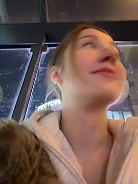 Sophie Avory online show from 8, 4, 2026