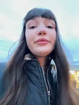 Sophie Avory online show from 23, 1, 2025