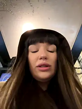 Sophie Avory online show from 25, 11, 2025