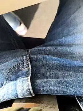 geilehecke1 online show from 14, 1, 2025