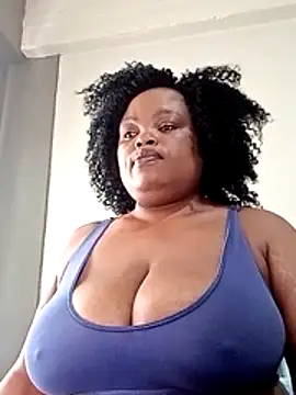 Snapshot of hugemelonsxxx chatting on 22, 7, 2026 hugemelonsxxx online show from 22, 7, 2026