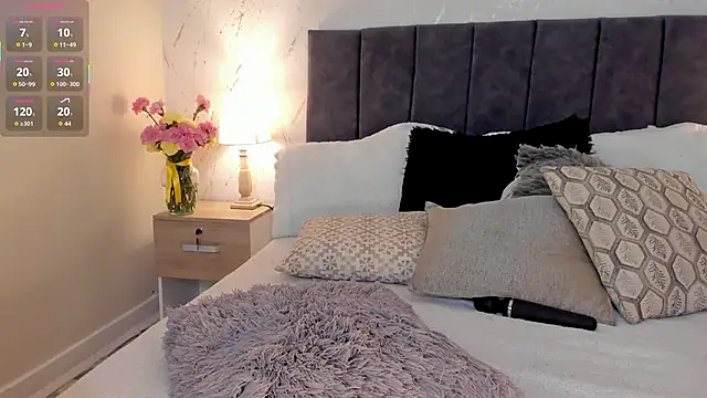 CyntiaAdams online show from 24, 10, 2025