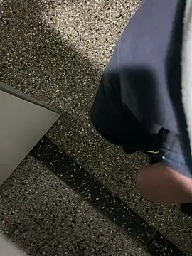 Julian 23312 online show from 21, 4, 2026