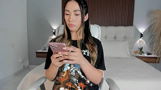 Emma23   online show from 19, 7, 2026