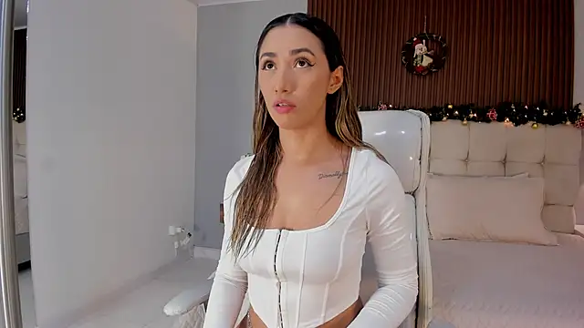 Emma23   online show from 2, 12, 2025