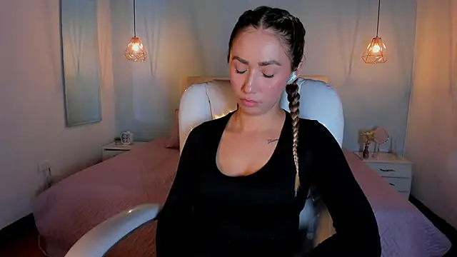 Snapshot of Emma23__ chatting on 20, 2, 2025 Emma23 online show from 20, 2, 2025