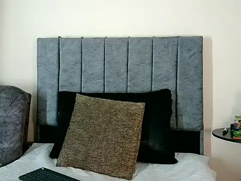 GabrielaMK online show from 11, 10, 2025