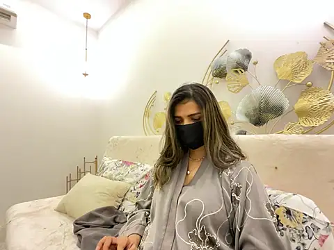 MaYaa  11 online show from 10, 4, 2026