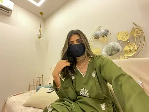 MaYaa  11 online show from 11, 3, 2026