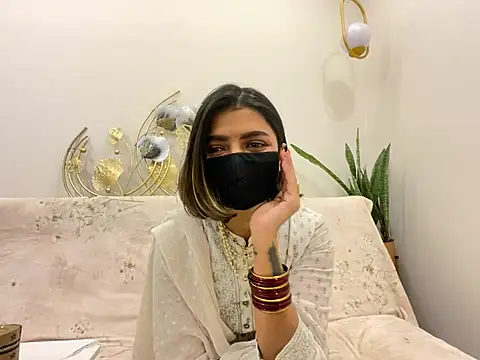 MaYaa  11 online show from 14, 2, 2025