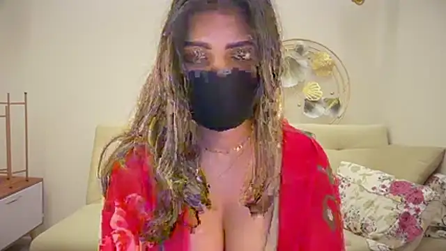 Snapshot of MaYaa__11 chatting on 21, 7, 2026 MaYaa 11 online show from 21, 7, 2026