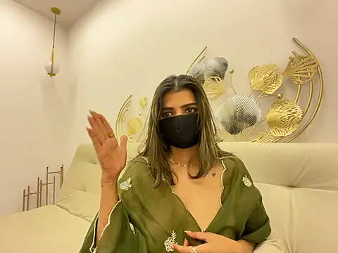 MaYaa  11 online show from 12, 4, 2026