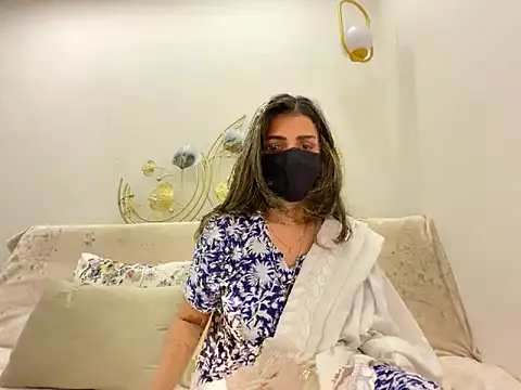 MaYaa  11 online show from 25, 2, 2026