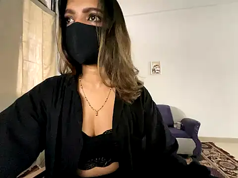 MaYaa  11 online show from 4, 12, 2024