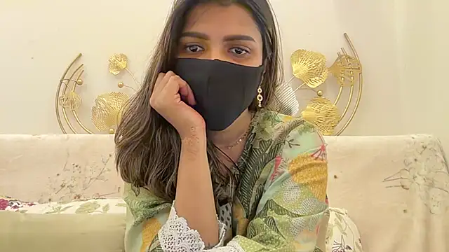 Snapshot of MaYaa__11 chatting on 6, 5, 2026 MaYaa 11 online show from 6, 5, 2026